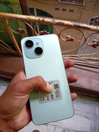 Tecno spark 40C 4plus4Gb 128gb