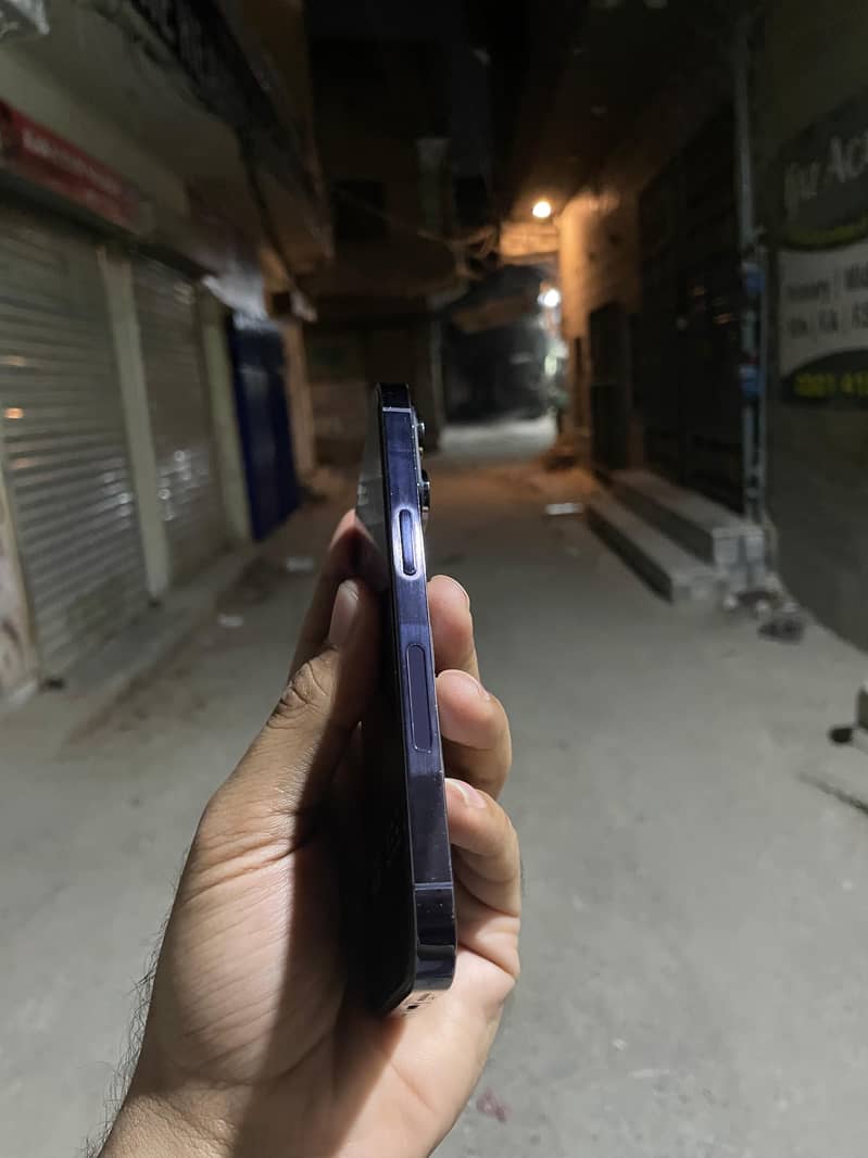 Apple iPhone 14 Pro 3