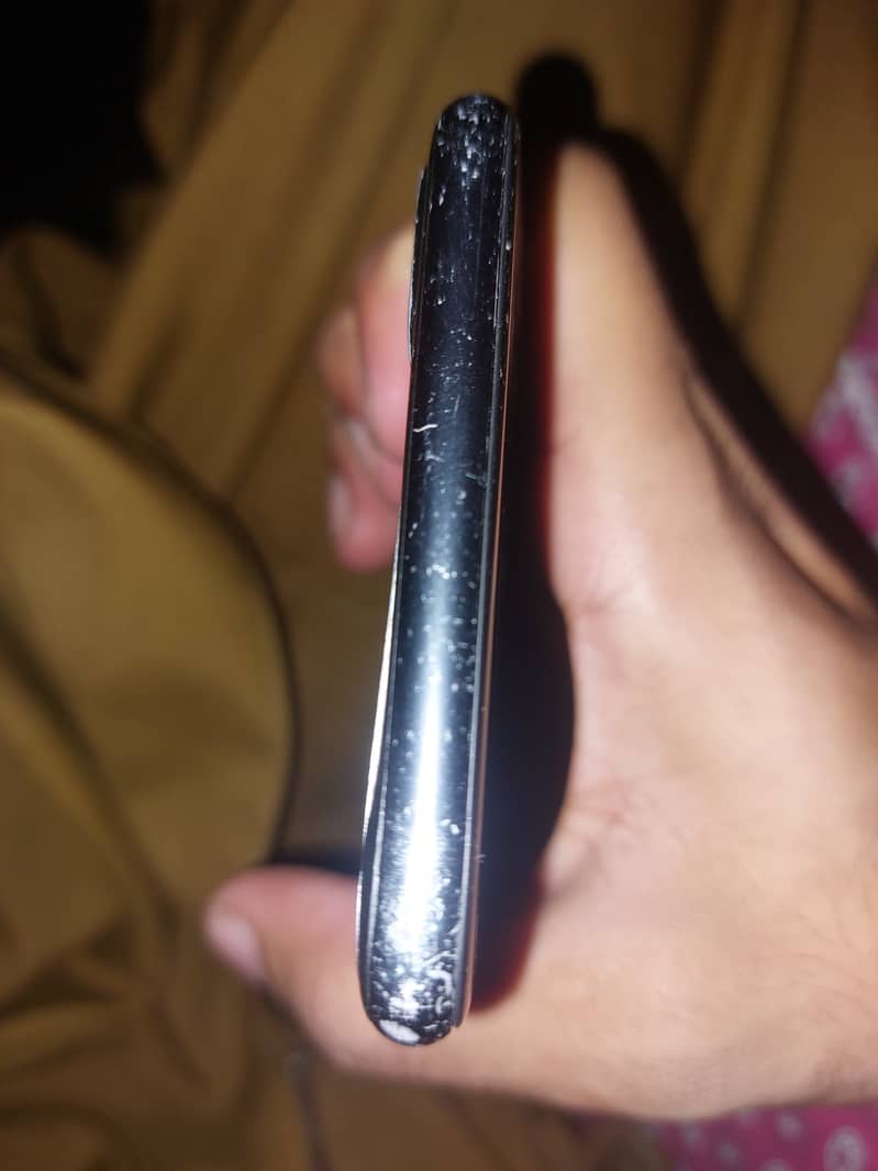 Apple iPhone 7 Plus 0