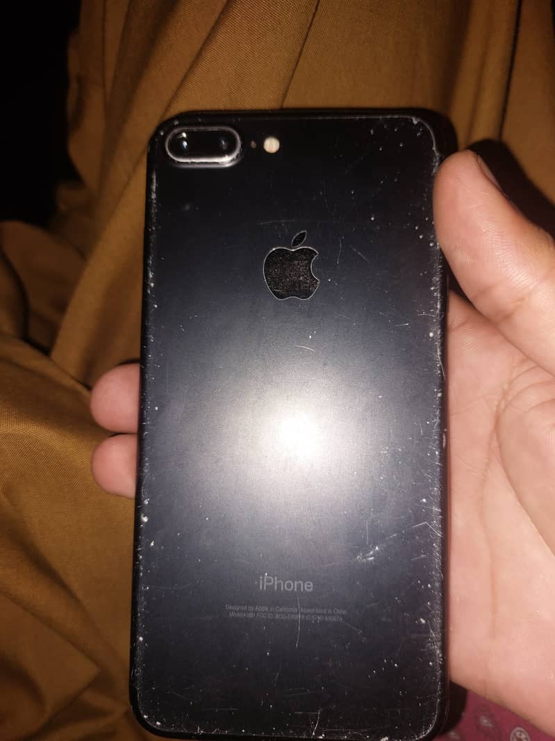 Apple iPhone 7 Plus 4