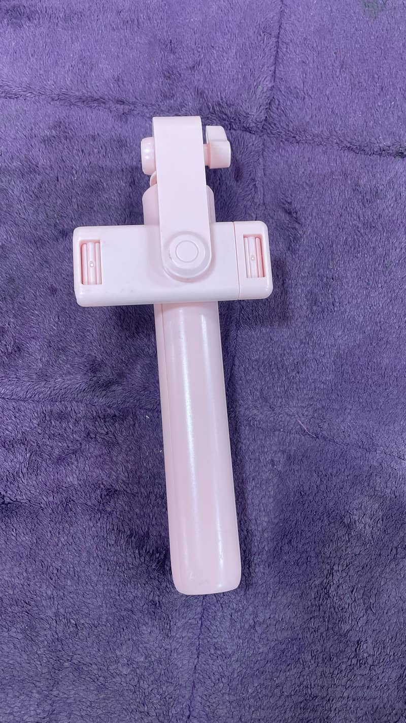 Bluetooth selfie stick 0
