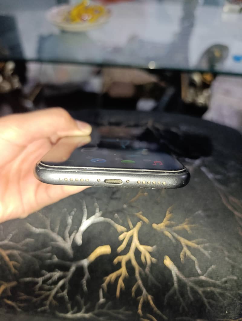Apple iPhone 11 1