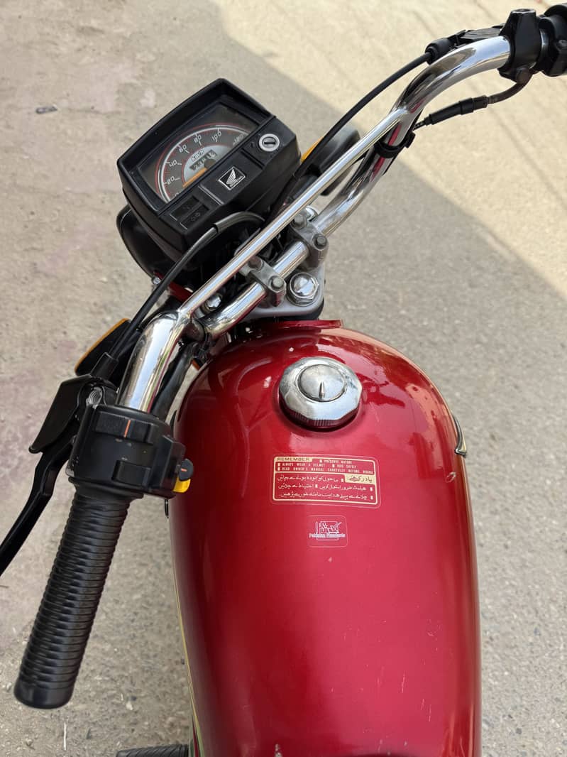 CD 70 2023 model 4