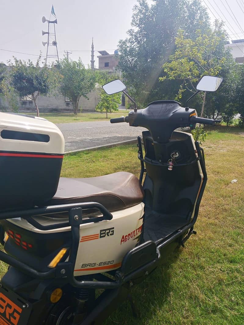 charging scooti 2