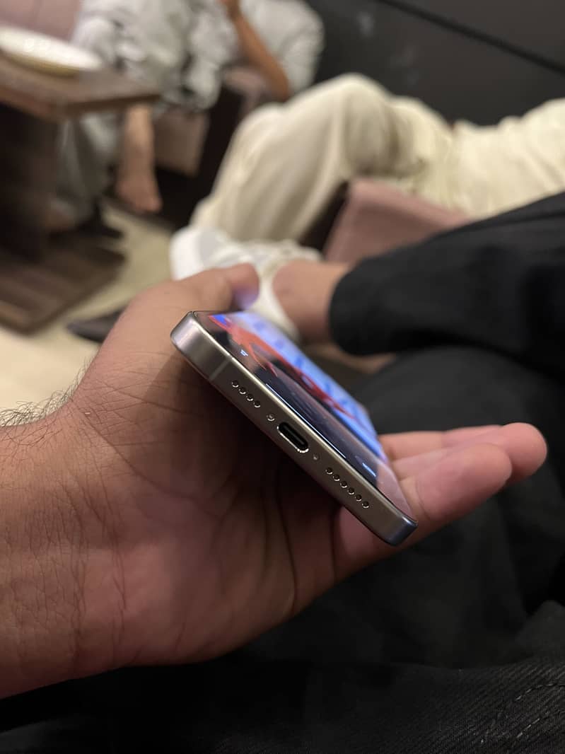 Apple iPhone 15 Pro Max 1