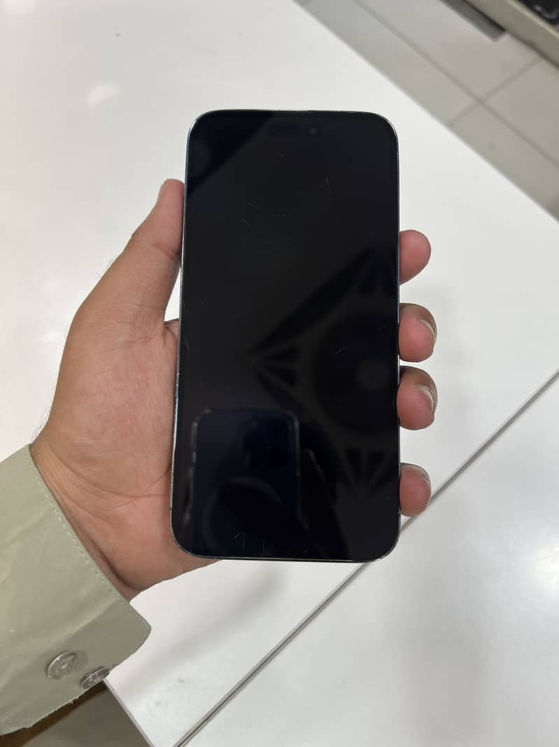 Apple iPhone 14 Pro Max 0