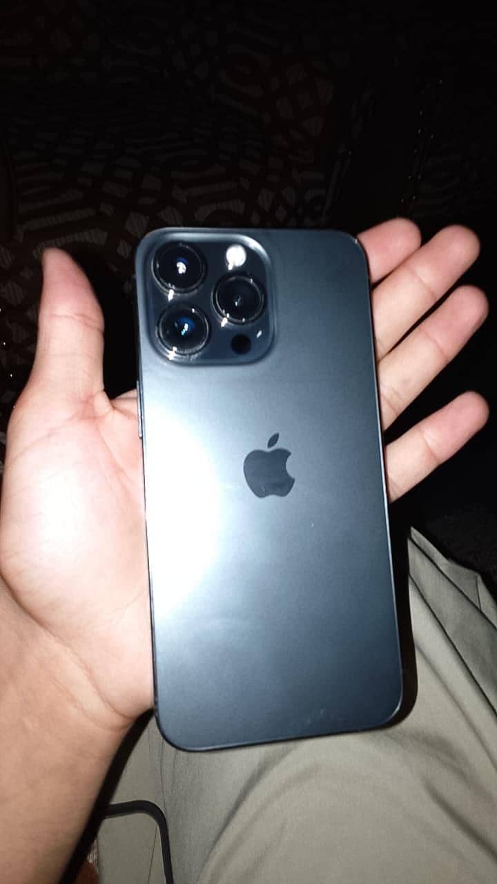 Apple iPhone 13 Pro 0