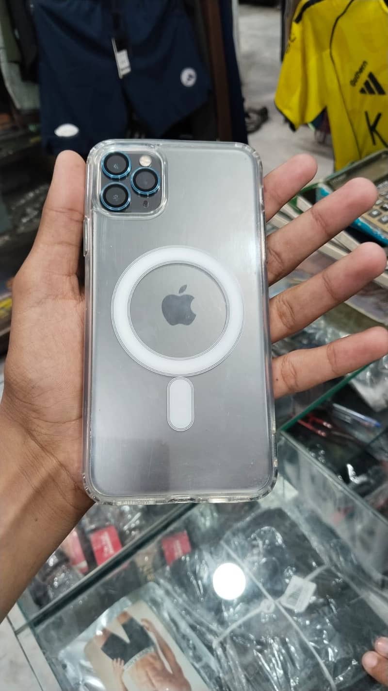 Apple iPhone 11 Pro Max 1