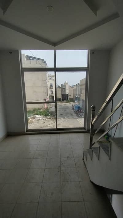 Flat available for Rent