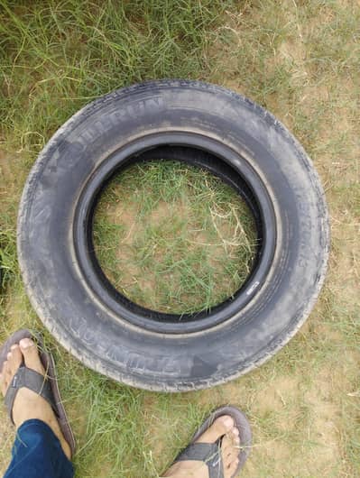 Old Tubeless Tyre [Size: 175/70 R13] - Ideal for DIY, Crafts, Utility