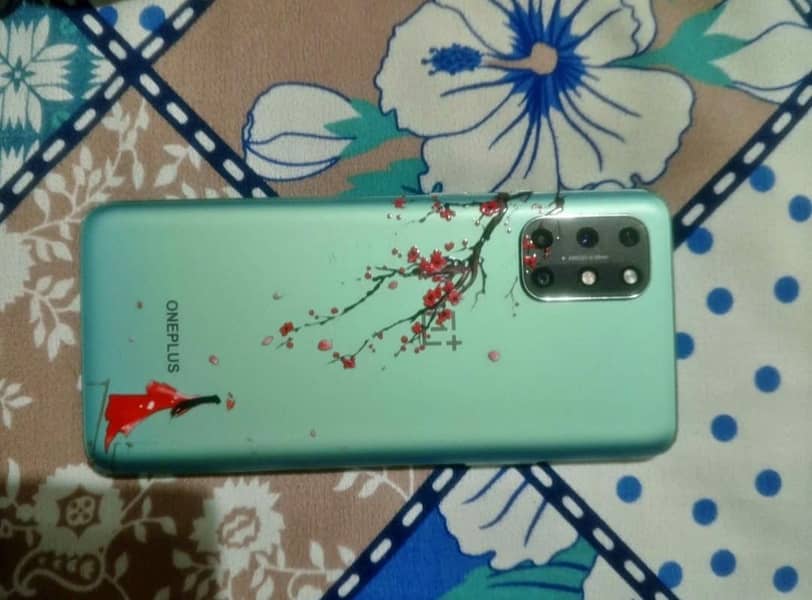 One Plus 8T 4