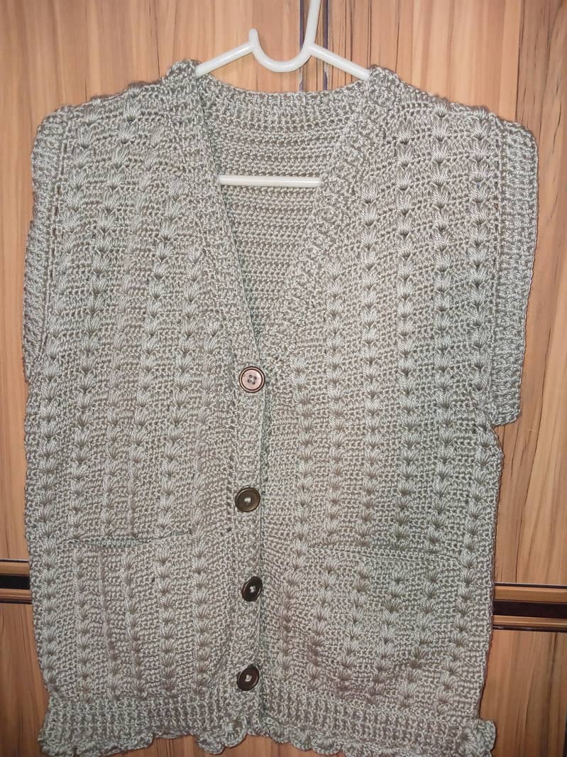 sweater 0