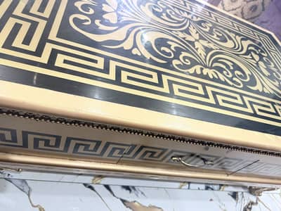 Table with elegant design