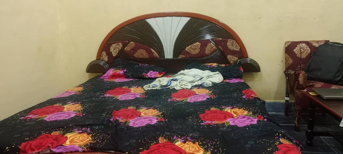Bed Set+1 Sofa Set+4 Chair Sets. 0
