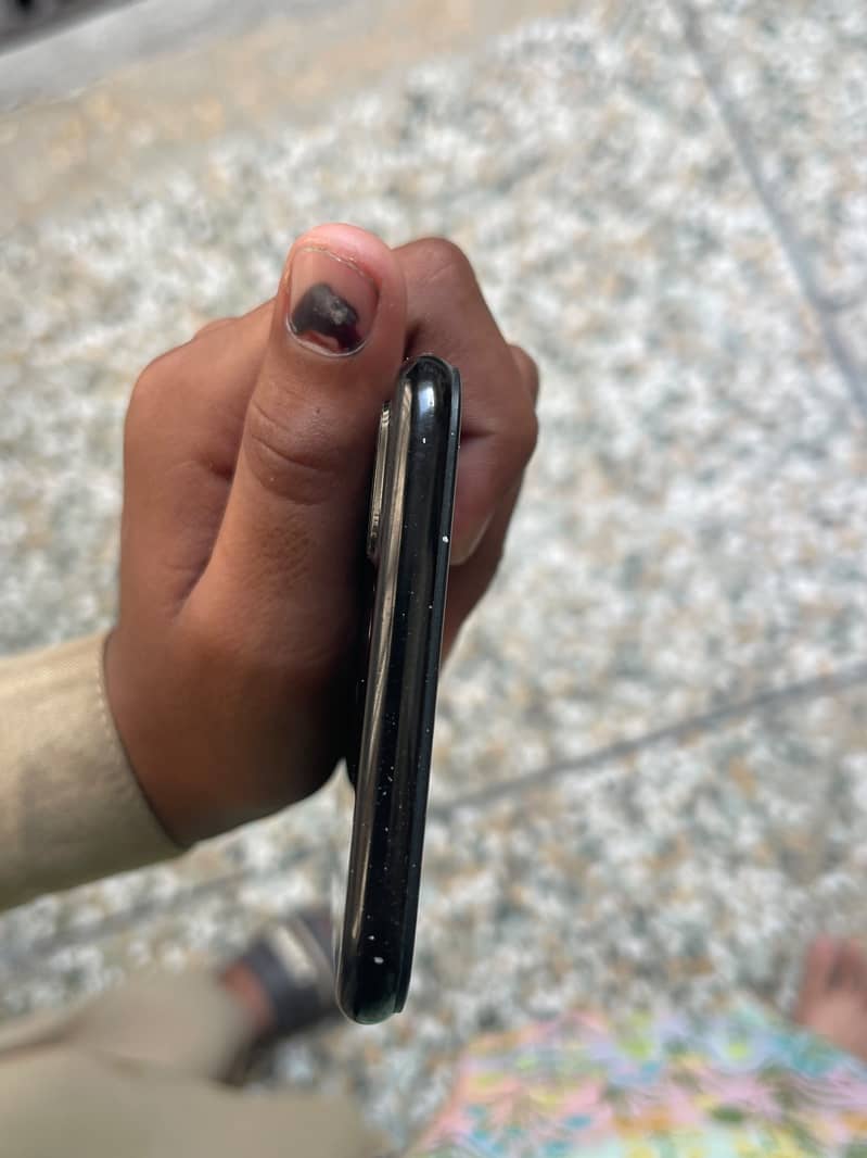 iPhone 7 plays 2