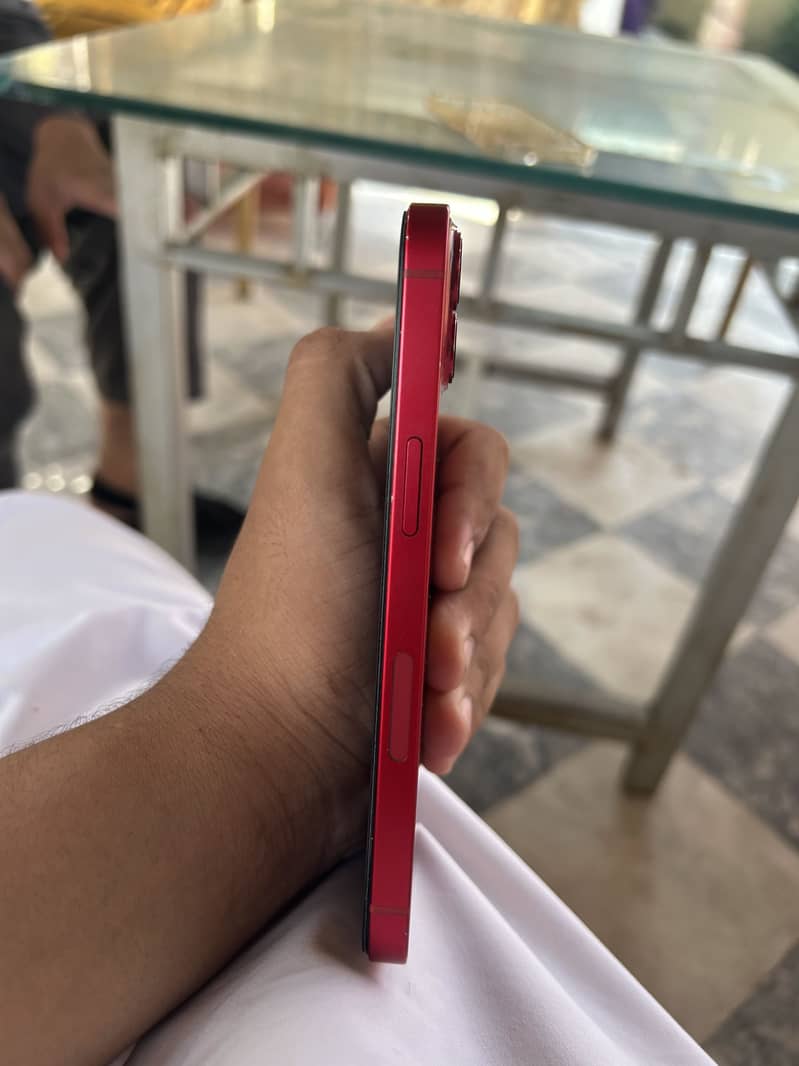 Apple iPhone 13 1