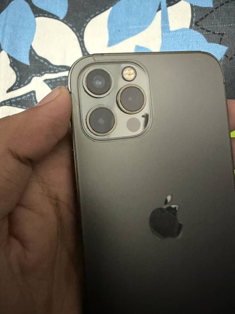 Apple iPhone 12 Pro 1