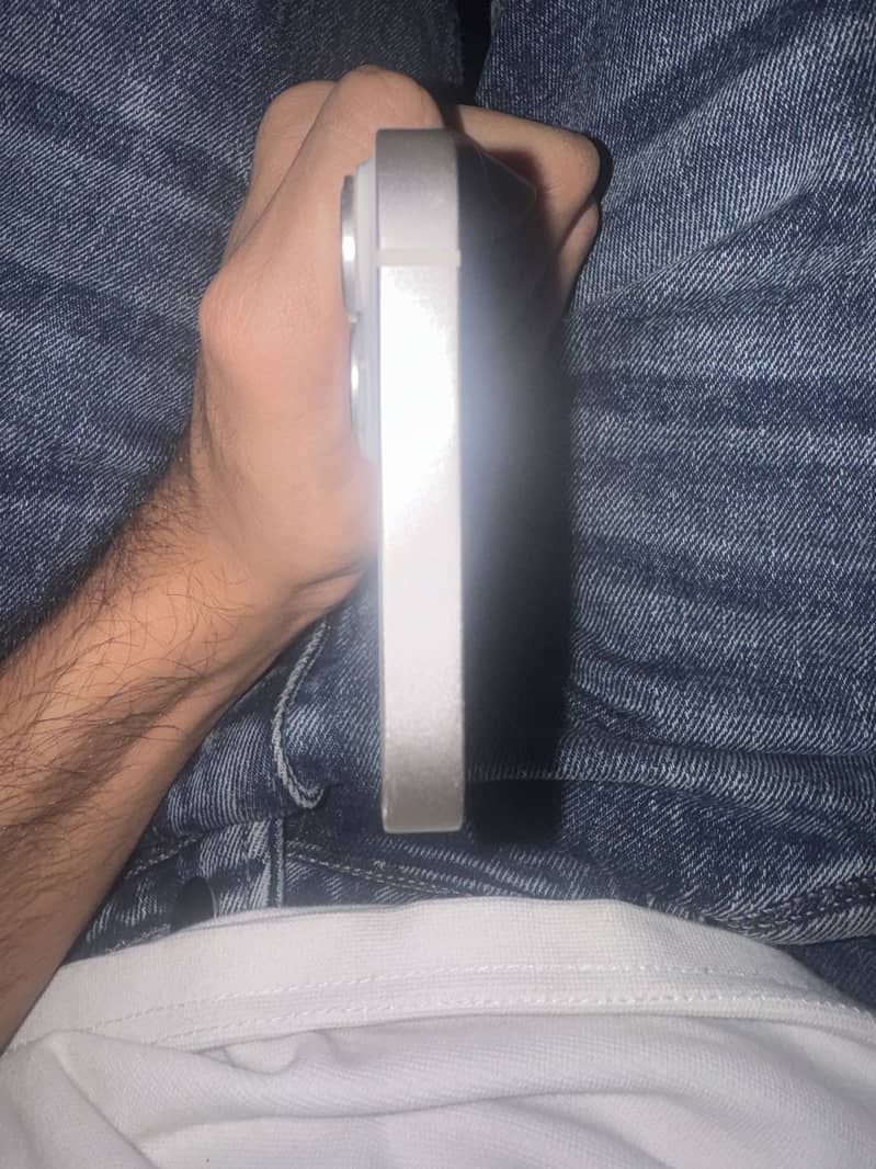 Apple iPhone 14 2