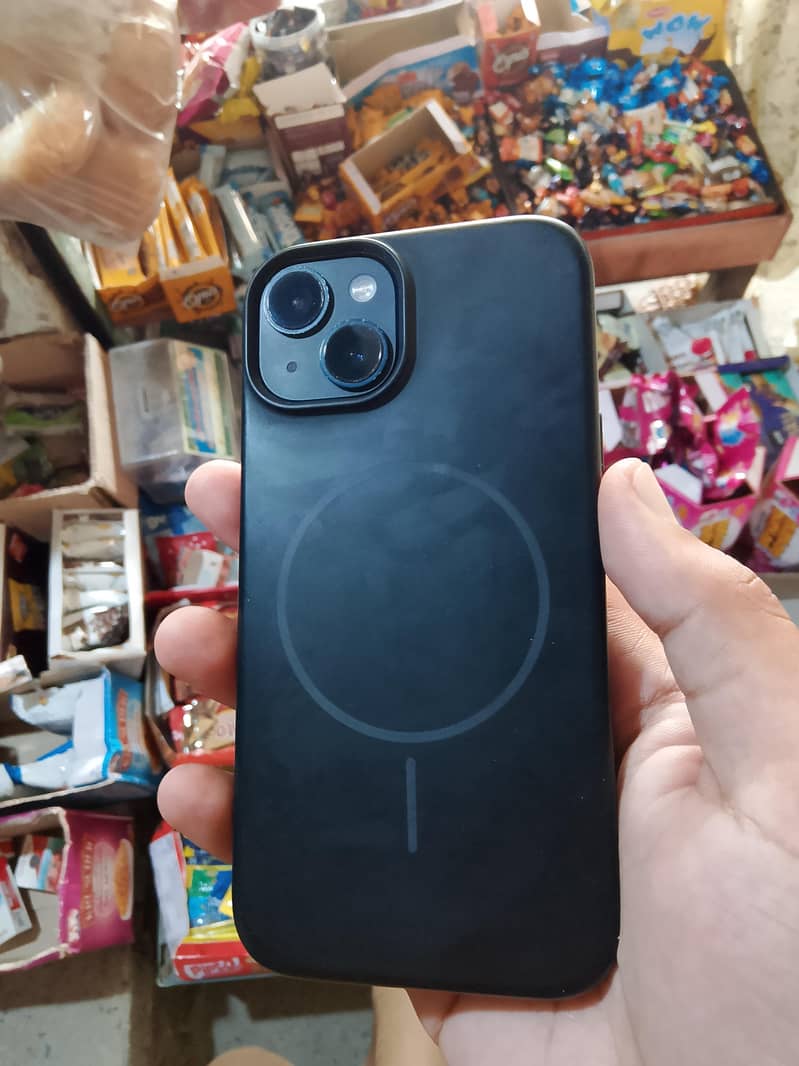 Apple iPhone 14 3