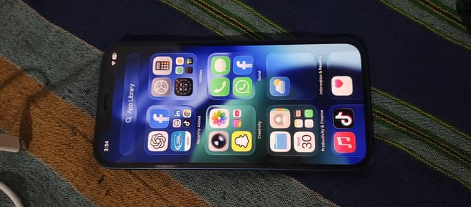 Apple iPhone 12