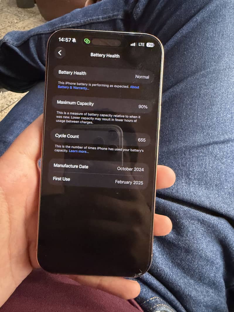 Apple iPhone 16 Pro Max 0