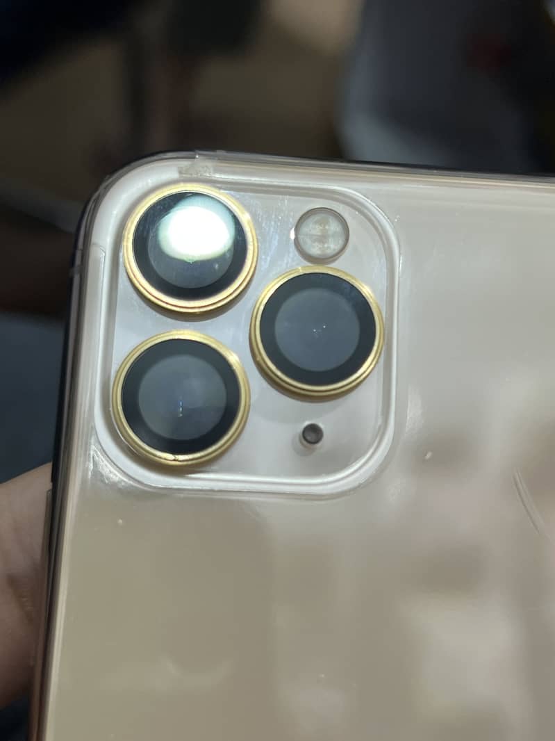 Apple iPhone 11 Pro 3