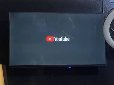 43inch smart LCD with bass speakers