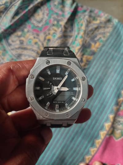 SKMEI WATER RESISTANT WATCH with box
