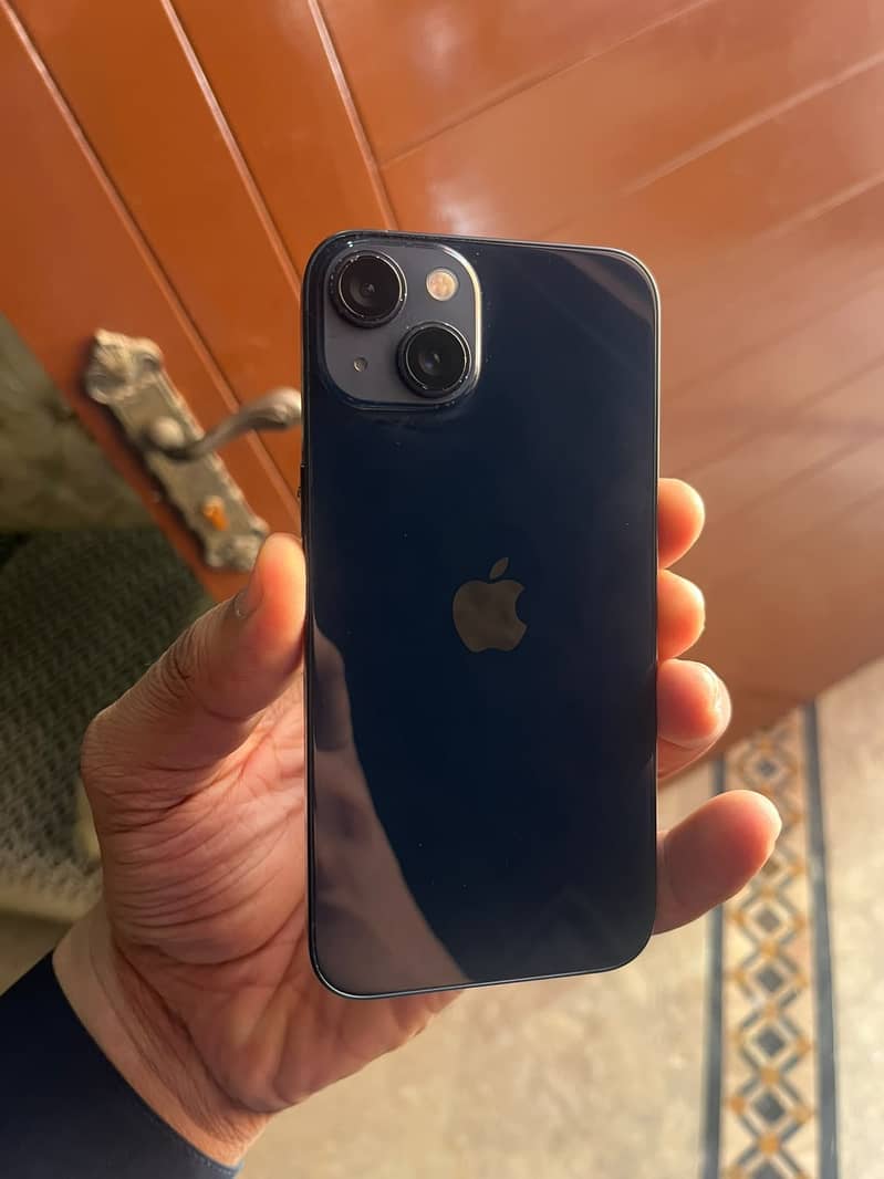 Apple iPhone 13 0