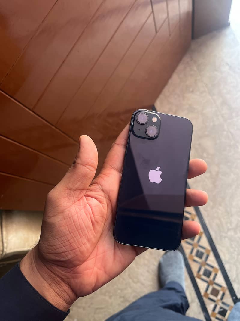 Apple iPhone 13 3