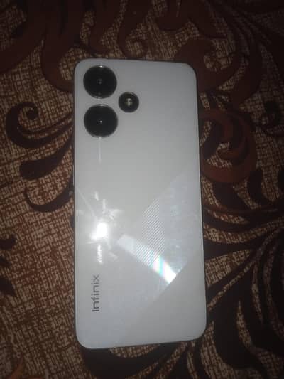 Infinix Hot 30 Play