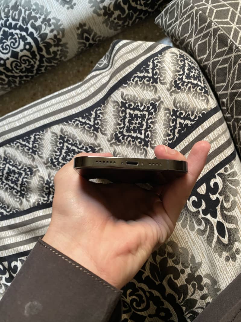 Apple iPhone 12 Pro Max 1