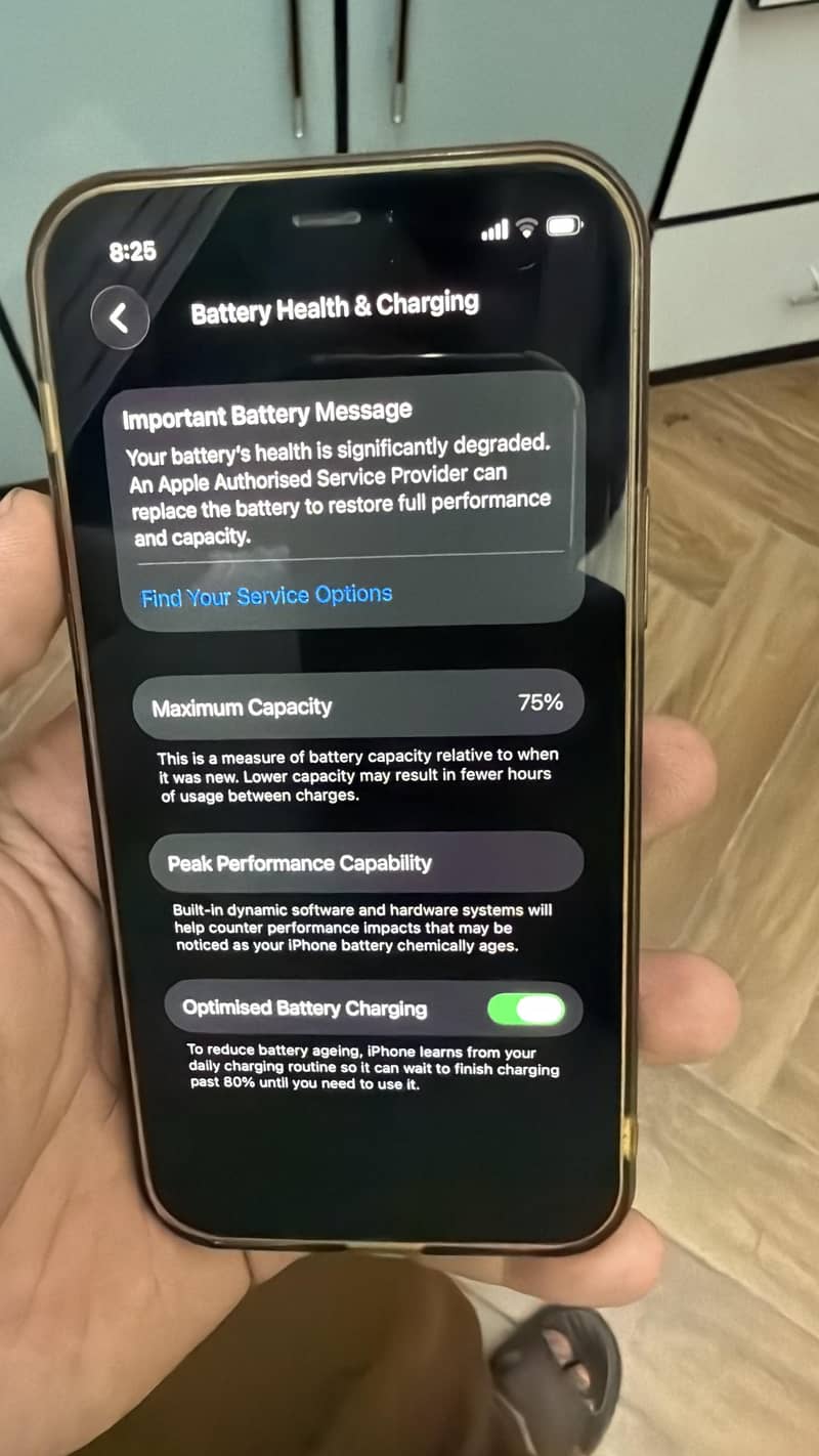 Apple iPhone 12 4