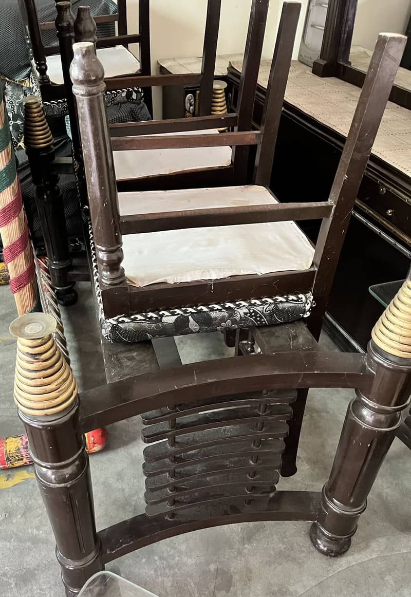 Bed, Dressing & Dining Table 3