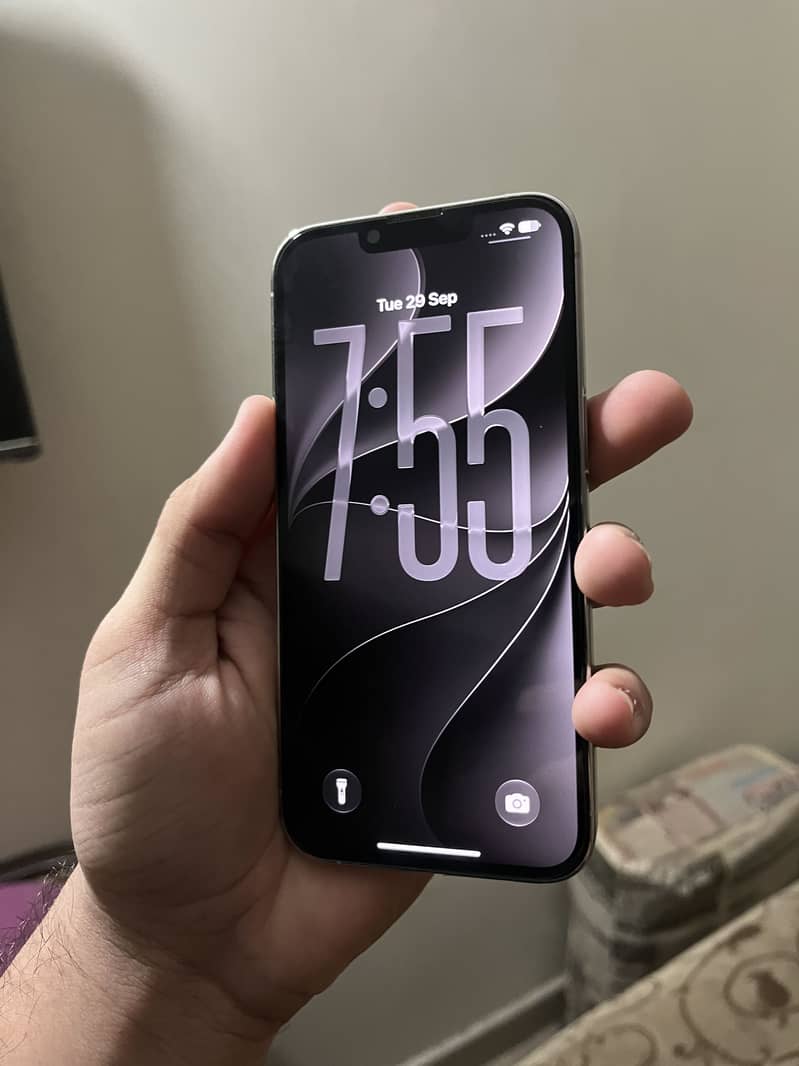 Apple iPhone 13 Pro 1