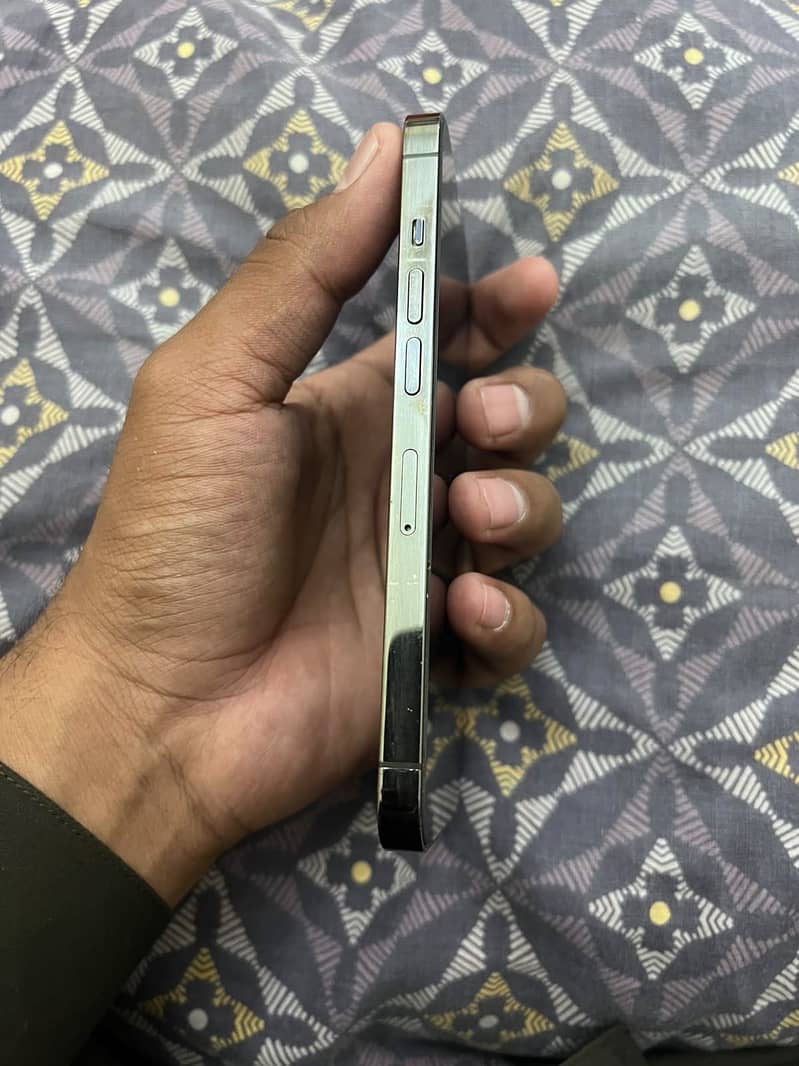 Apple iPhone 13 Pro 7