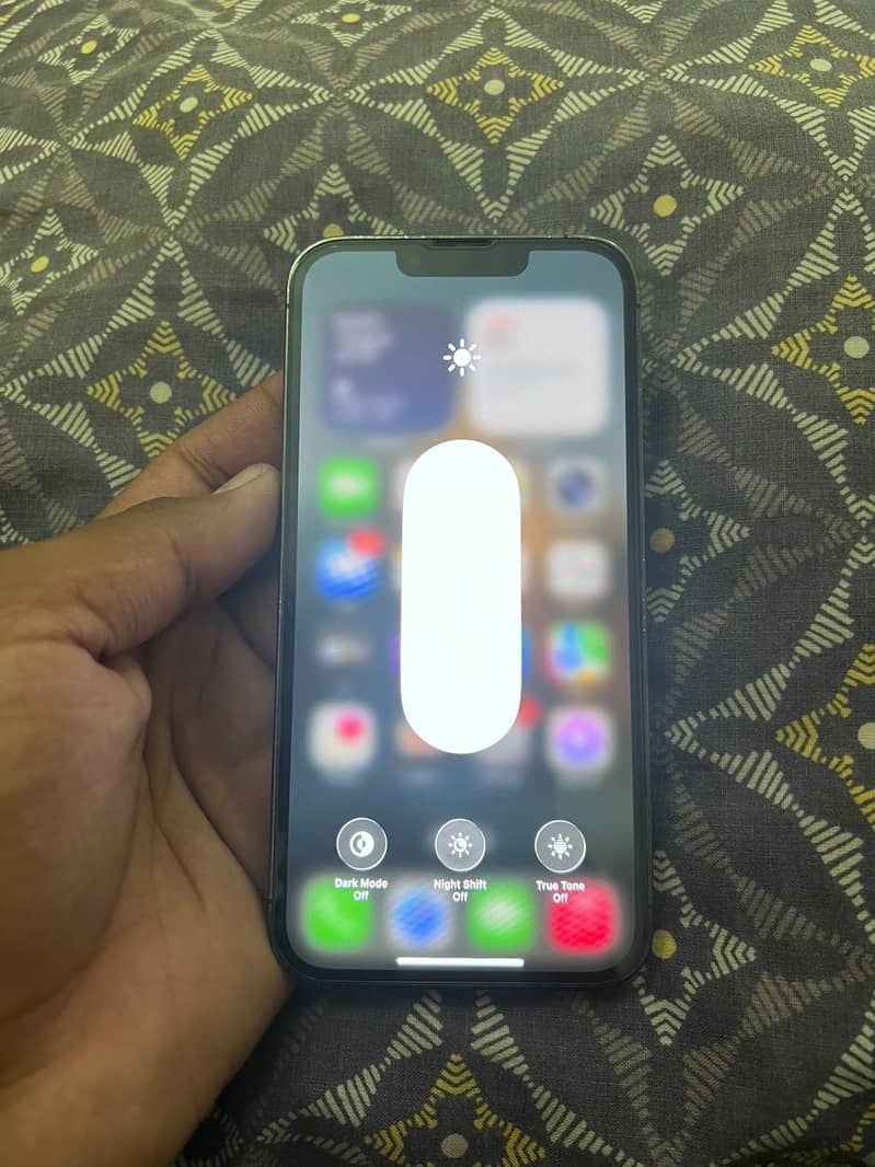 Apple iPhone 13 Pro 8