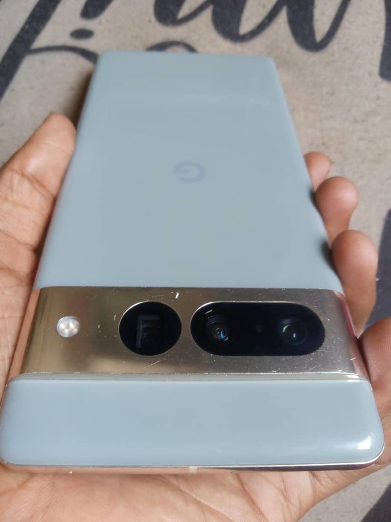 Google Pixel 7 Pro 2