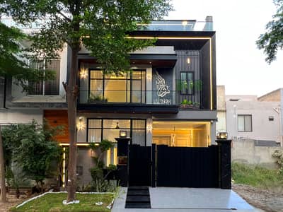 5 Marla Ultra Modern Designer House For Sale in Lake City Sector M-7B