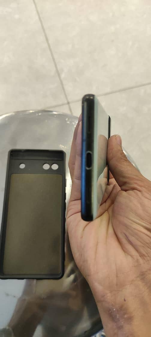 Google Pixel 6a 3