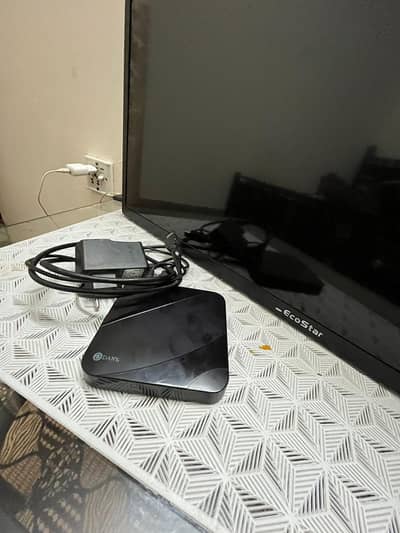 32 inch lcd with Android Danny box 32 GB