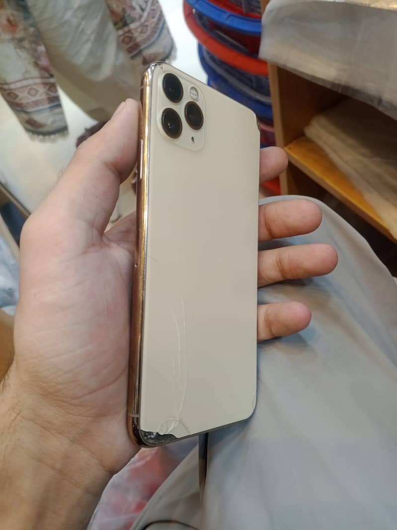 Apple iPhone 11 Pro Max 0