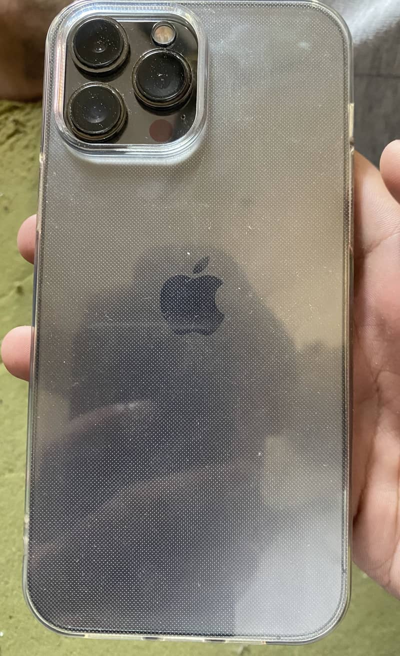 Apple iPhone 13 Pro Max 4