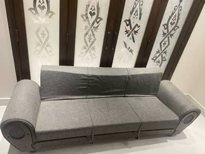 Elegant Grey 3-Seater Sofa – Modern & Comfortable