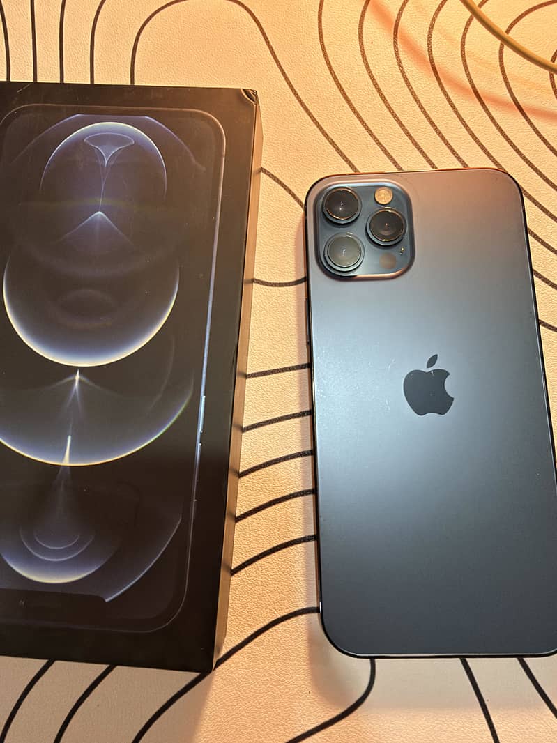 iPhone 12 Pro Max 2