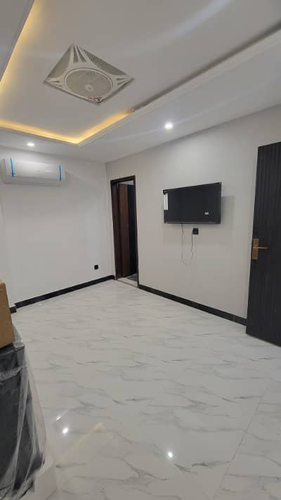 2 Bed Semi Furnished Apartment for Rent - Tauheed Block Bahria Town