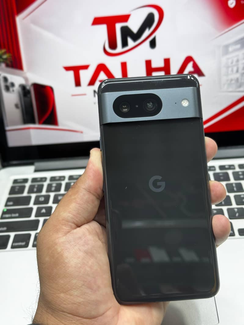 Google Pixel 8 11