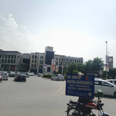 Ground floor Shop Available For Rent in i8 Markaz