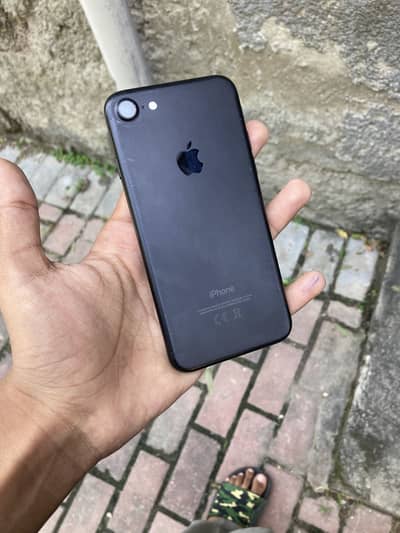 Apple iPhone 7