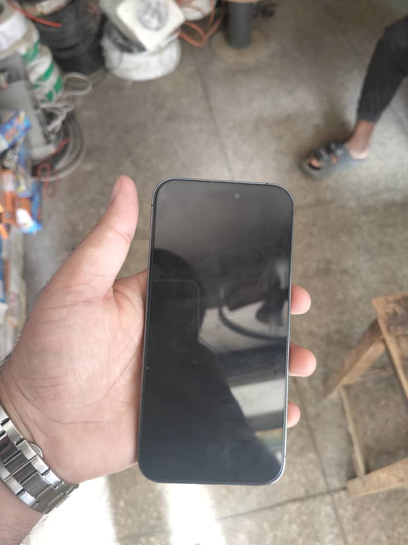 Apple iPhone 14 Pro Max 1
